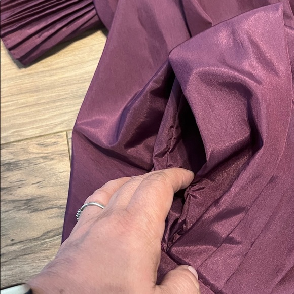 Victor Costa Vintage Plum Taffeta Off-Shoulder Gown Dark Romance Victorian - Picture 14 of 15